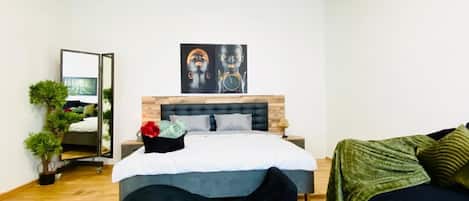 2 chambres, bureau, draps fournis