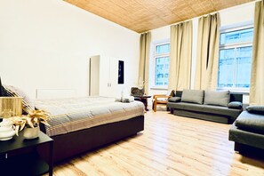 1 bedroom, desk, WiFi, bed sheets