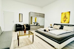 3 bedrooms, WiFi, bed sheets