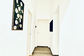 Interior - Nice Room in a Shared Apt, 10Min to FAC Platz (Vienna)