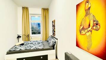 1 bedroom, WiFi, bed sheets