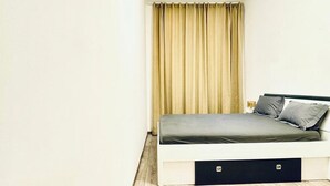 1 غرفة نوم ومكتب وواي فاي وملاءات أسرّة