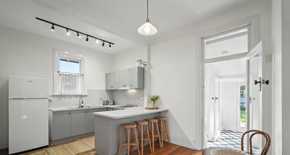 3 Bedroom House - Sandy Bay