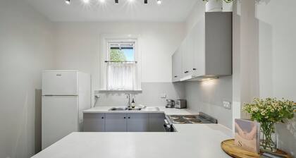 3 Bedroom House - Sandy Bay