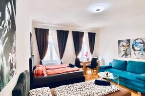 1 chambre, literie fournie