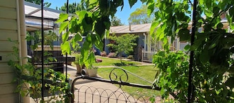 'Winona' @ Cootamundra