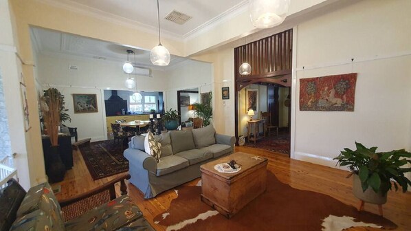 Fireplace - 'Winona' @ Cootamundra (Cootamundra)