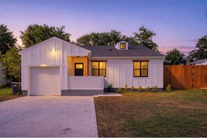 Exterior - 1.4 Mi to AT&T | Mini Golf + Hoops | Sleeps 12 (Arlington)