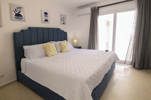 3 Schlafzimmer, Zimmersafe, Bügeleisen/Bügelbrett, Reisekinderbett