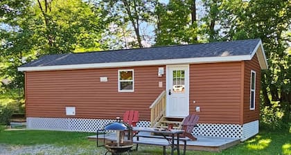 Relax in the Fox Den | Private 2BR Cabin Close to Beach & Activities