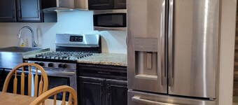 Soothing 1 level 4-bedroom duplex with WiFi in Laramie