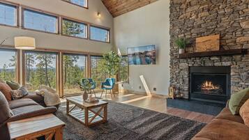 Smart TV, fireplace, video games