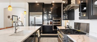 Spacious 4-bedroom house with AC, WiFi in welcoming Goodyear
