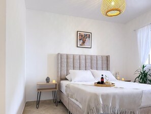 2 bedrooms, iron/ironing board, WiFi, bed sheets