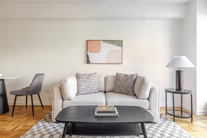 Fernseher, Stereoanlage