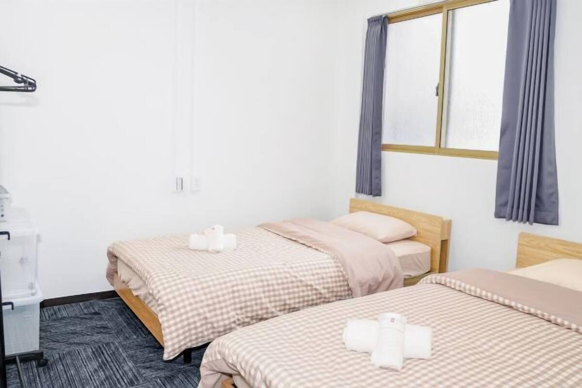 Blackout curtains, rollaway beds, free WiFi, bed sheets