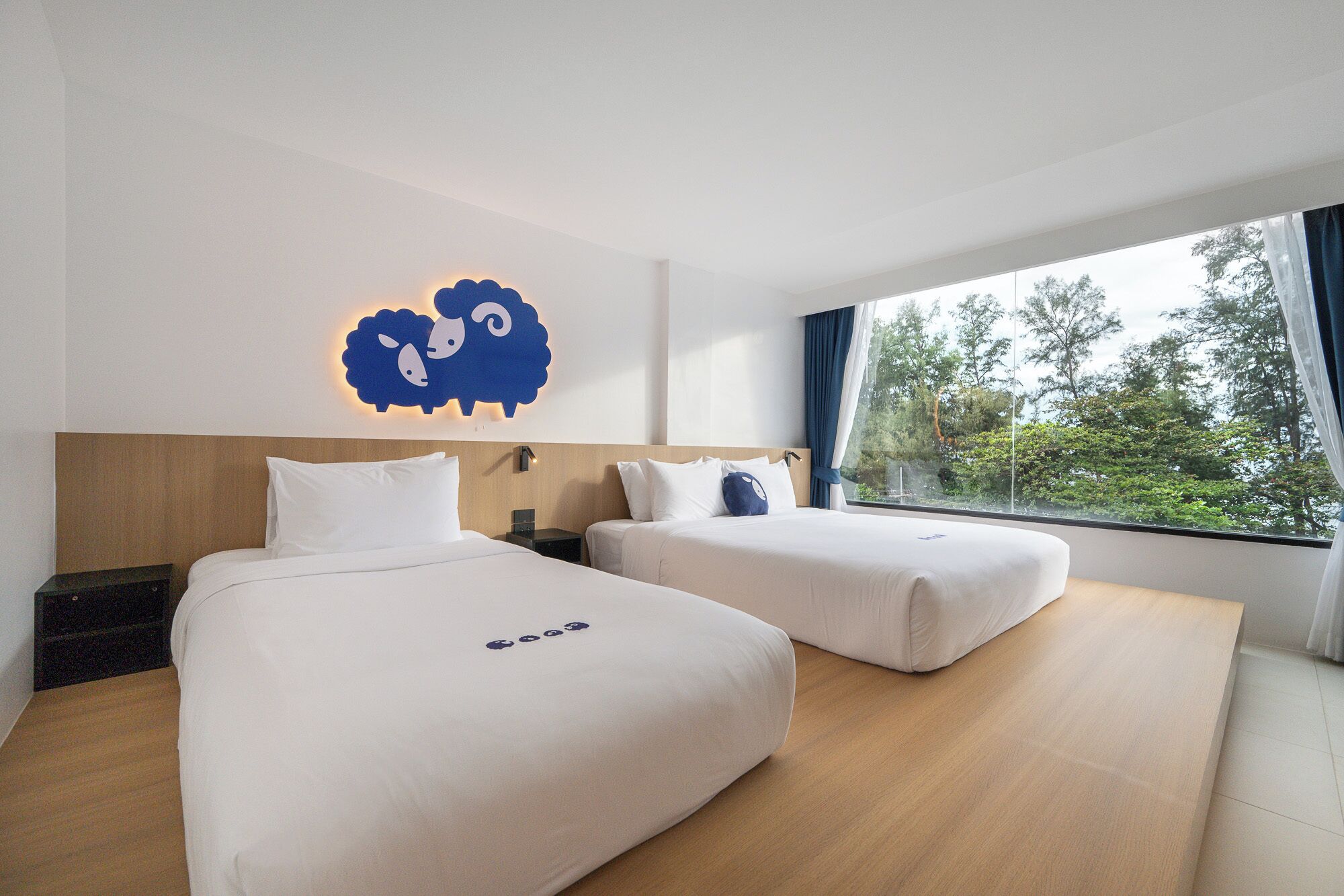 Family Triple Room | In-room safe, laptop workspace, free WiFi, bed sheets