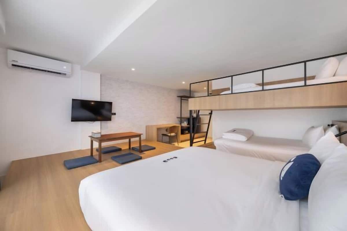 In-room safe, laptop workspace, free WiFi, bed sheets