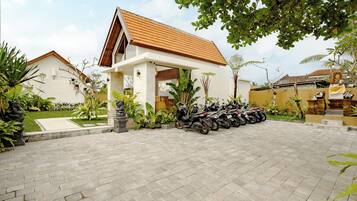 Free self parking