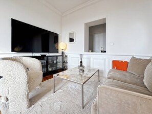 Fernseher
