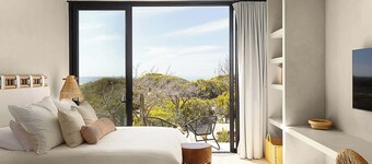 Exquisite Beachfront Villa @ Cerritos l 10 Pax