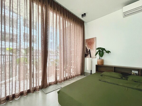 Chambre de base, balcon, vue sur le jardin | Accès au Wi-Fi (inclus)