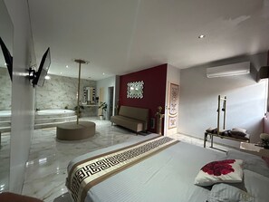 Deluxe-rum | Skrivbord och gratis wi-fi