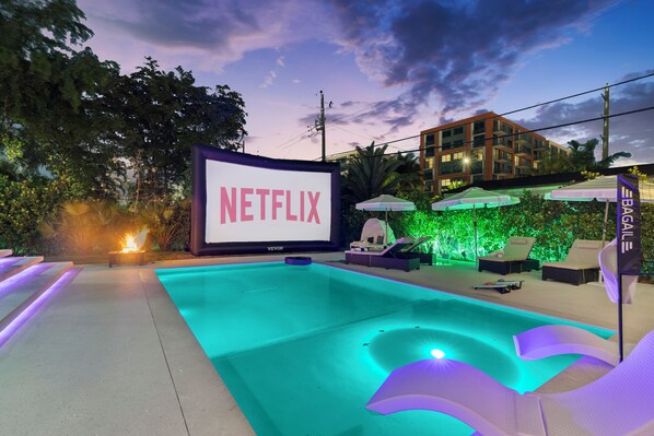 Outdoor pool, a heated pool