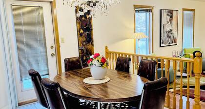 Kid's Paradise*Kingbed*Near WEM*Fireplace*4BR Home