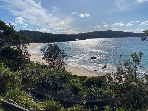 Yallumbee, Seal Rocks - Modern, Private Beach House In Prime Location