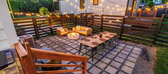 Group Retreat Outdoor Dining Full Kitchen Walk DT