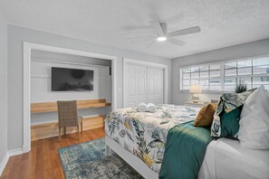 4 bedrooms, desk, iron/ironing board, free WiFi