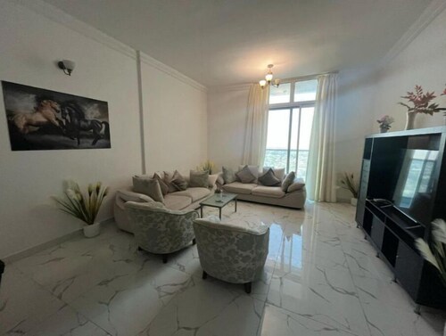 oasis tower family apartment 2602