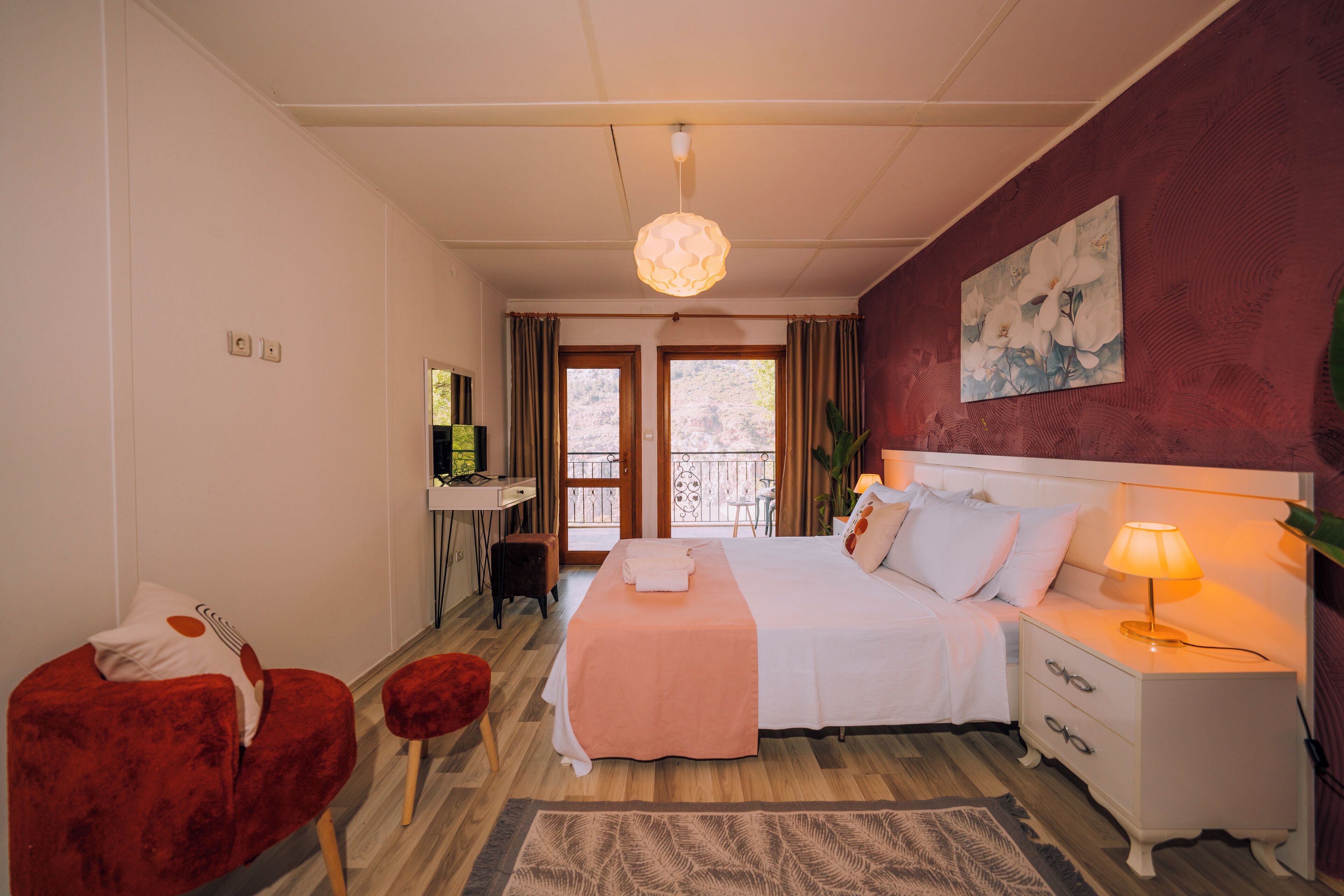 Berço de viagem, Wi-Fi de cortesia, roupa de cama