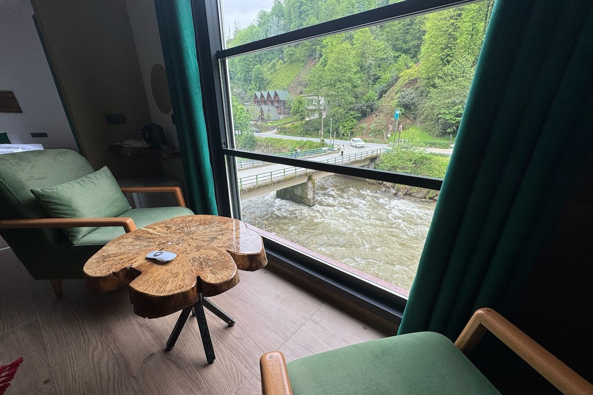 Studio, River View | Free WiFi