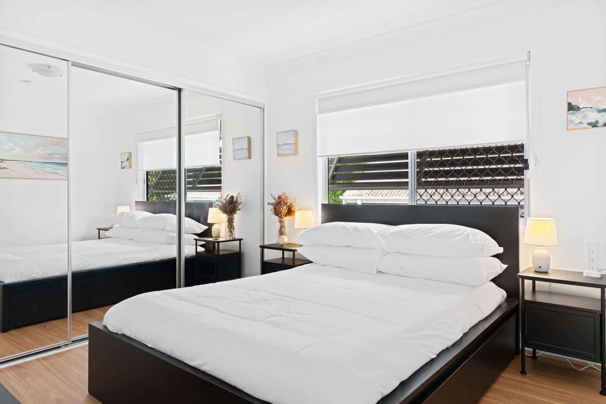 3 bedrooms, desk, iron/ironing board, WiFi