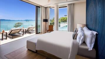 7 ห้องนอน, เครื่องนอนระดับพรีเมียม, ตู้นิรภัยในห้องพัก, โต๊ะทำงาน