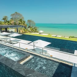 4 outdoor pools