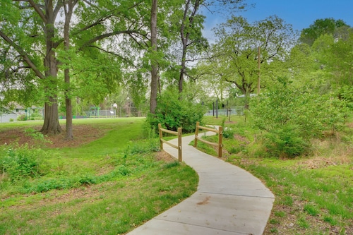 2 Mi to Downtown: Greensboro Home By Park!