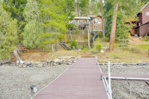 Property grounds - Peaceful Cabin w/ Dock on Lake Pend Oreille (Sagle)