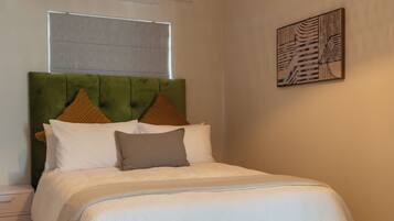 2 bedrooms, iron/ironing board, WiFi, bed sheets