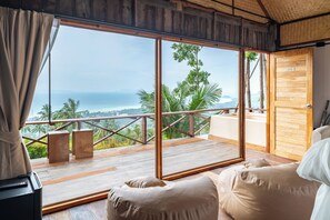 Premium bedding, in-room safe, free WiFi, bed sheets - RoomQuest THEVA Resort koh Samui  (Koh Samui)