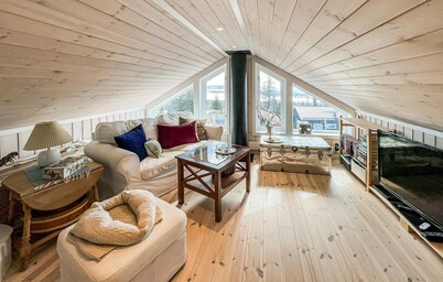 Beautiful home in Sjusjøen with WiFi