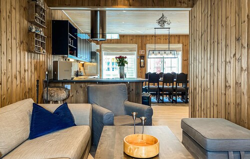 Gorgeous home in Bjorli with WiFi