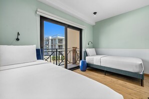 2 bedrooms, desk, travel crib, free WiFi