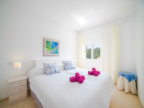 3 bedrooms, WiFi