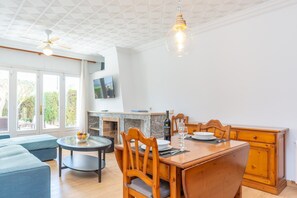 Dining - Can Miquel (tord) - Villa With Private Pool (Son Bauó (can Picafort), Illes Balears)