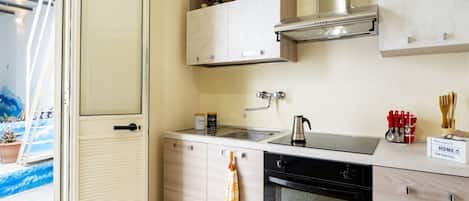 Fridge, oven, stovetop, toaster