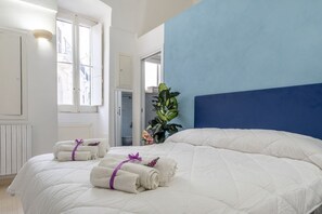 1 habitación, tabla de planchar con plancha, wifi y ropa de cama 