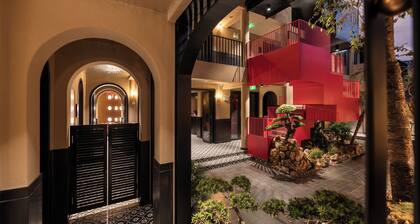 SIXI GOLDEN SUNRISE SOUND SLEEP HOTEL